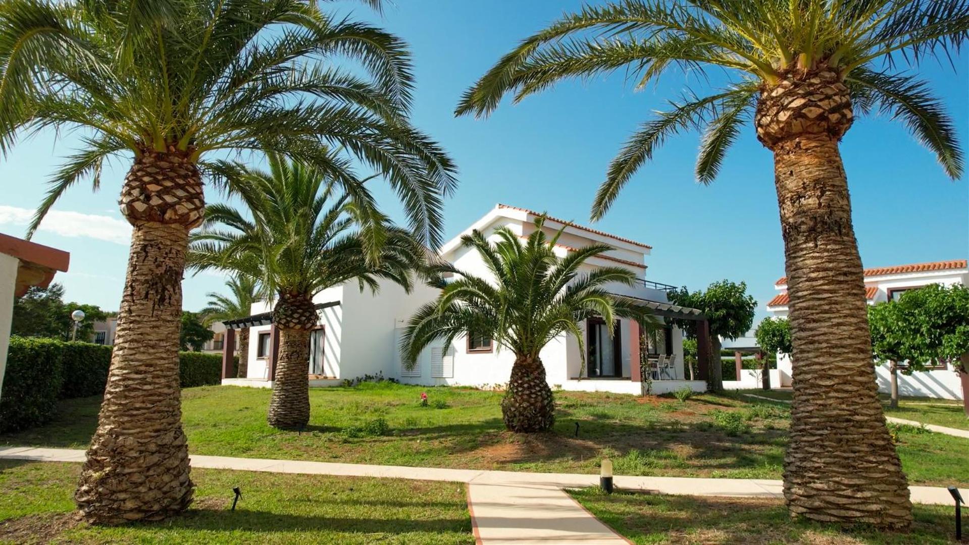 Nuramar Aparthotel Cala en Bosch Dış mekan fotoğraf