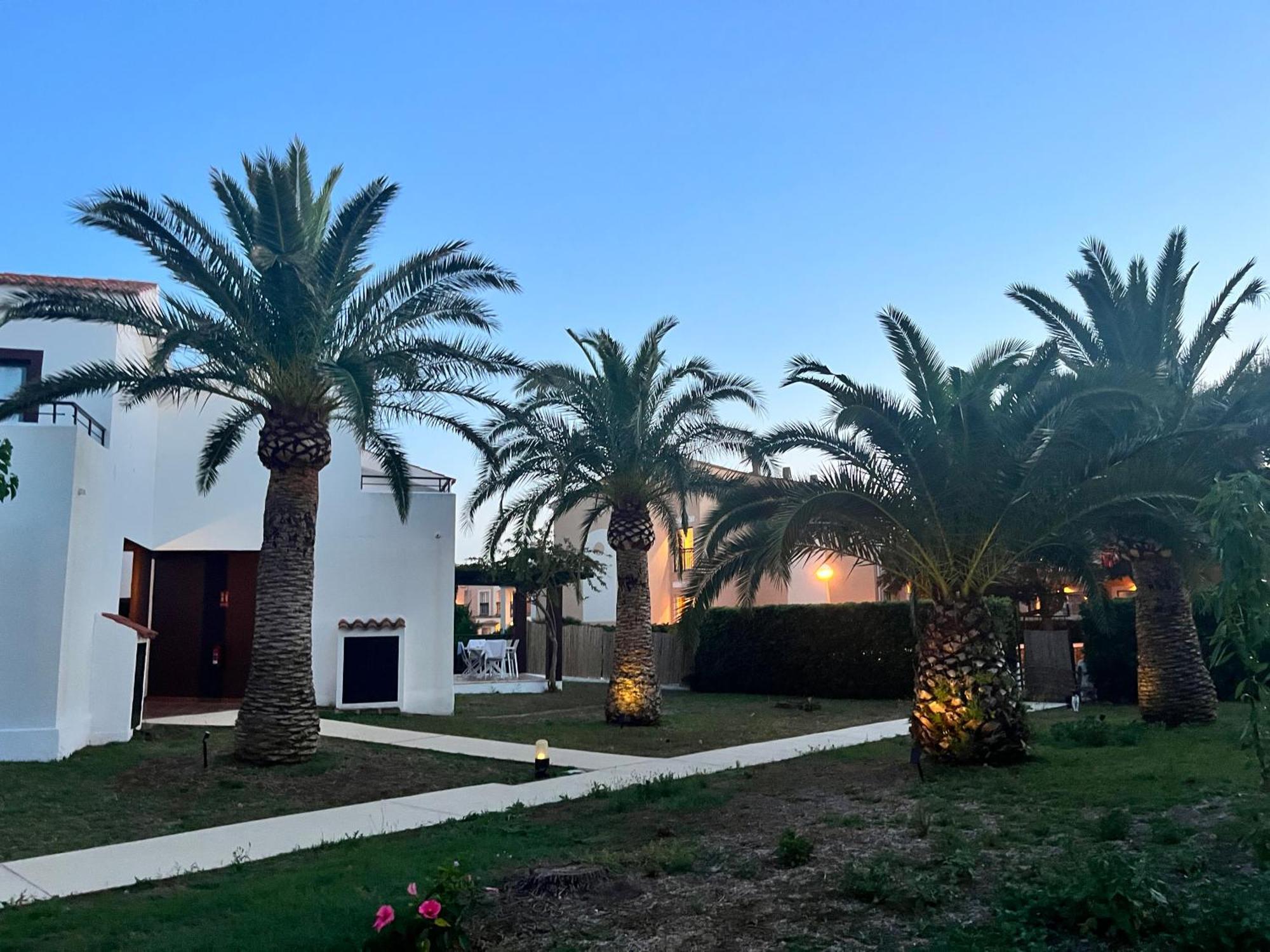 Nuramar Aparthotel Cala en Bosch Dış mekan fotoğraf