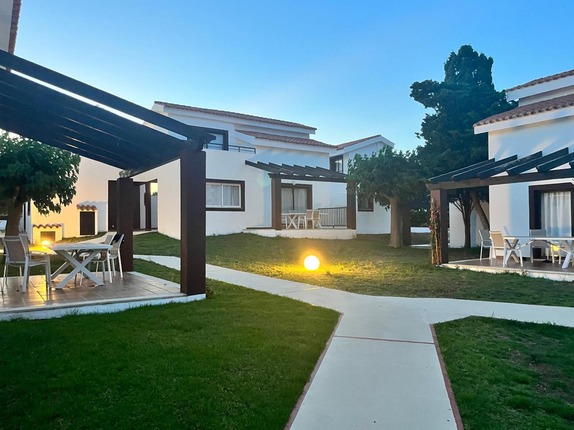 Nuramar Aparthotel Cala en Bosch Dış mekan fotoğraf