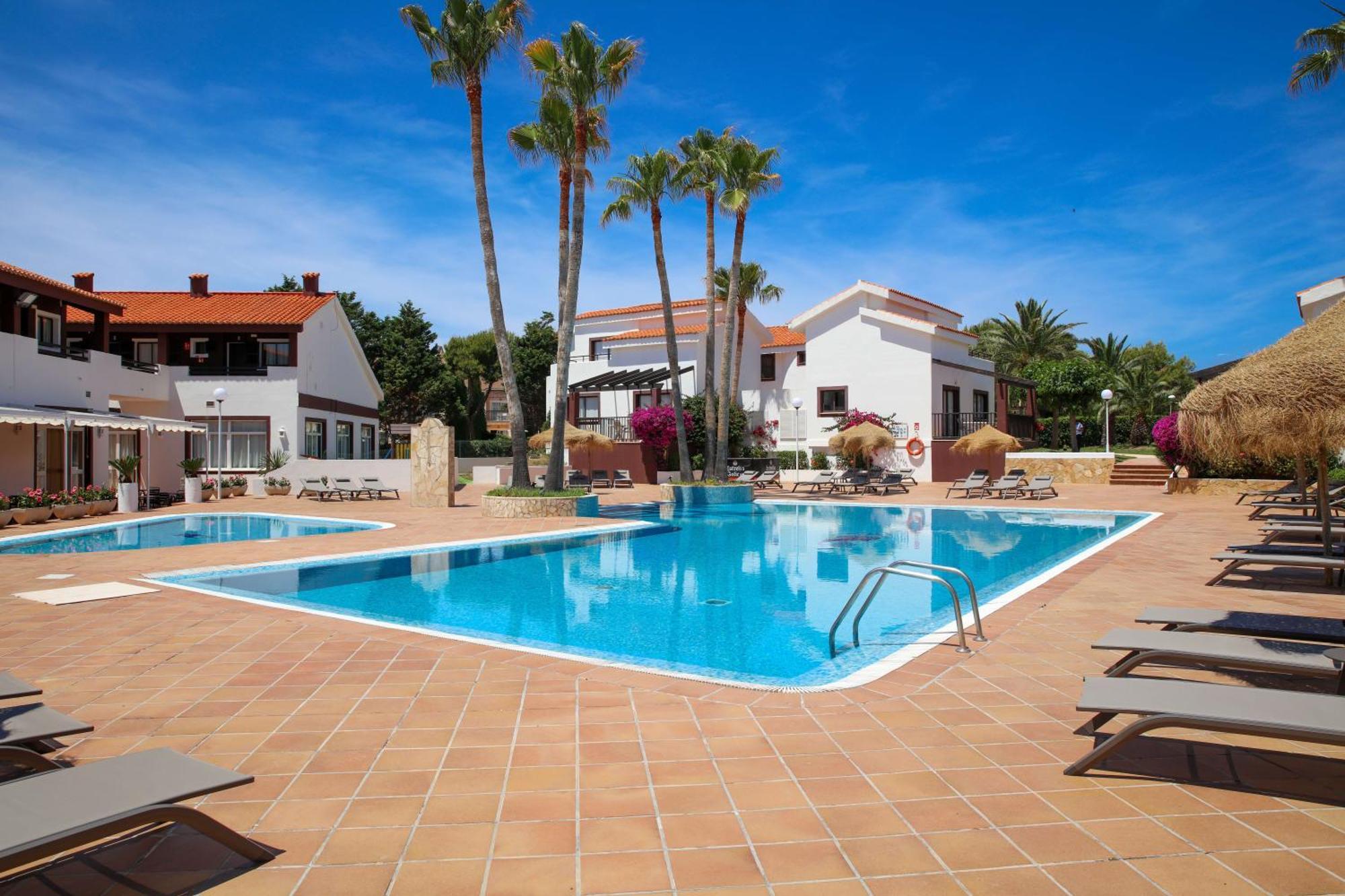 Nuramar Aparthotel Cala en Bosch Dış mekan fotoğraf