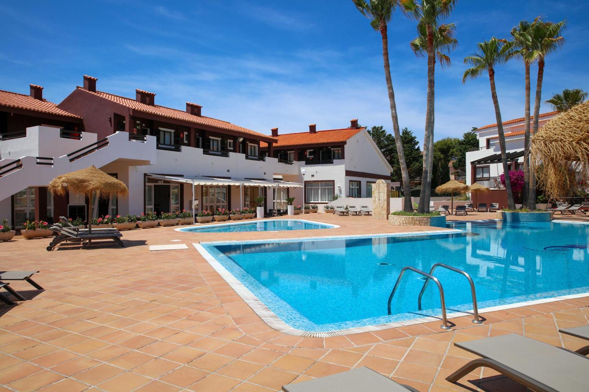 Nuramar Aparthotel Cala en Bosch Dış mekan fotoğraf