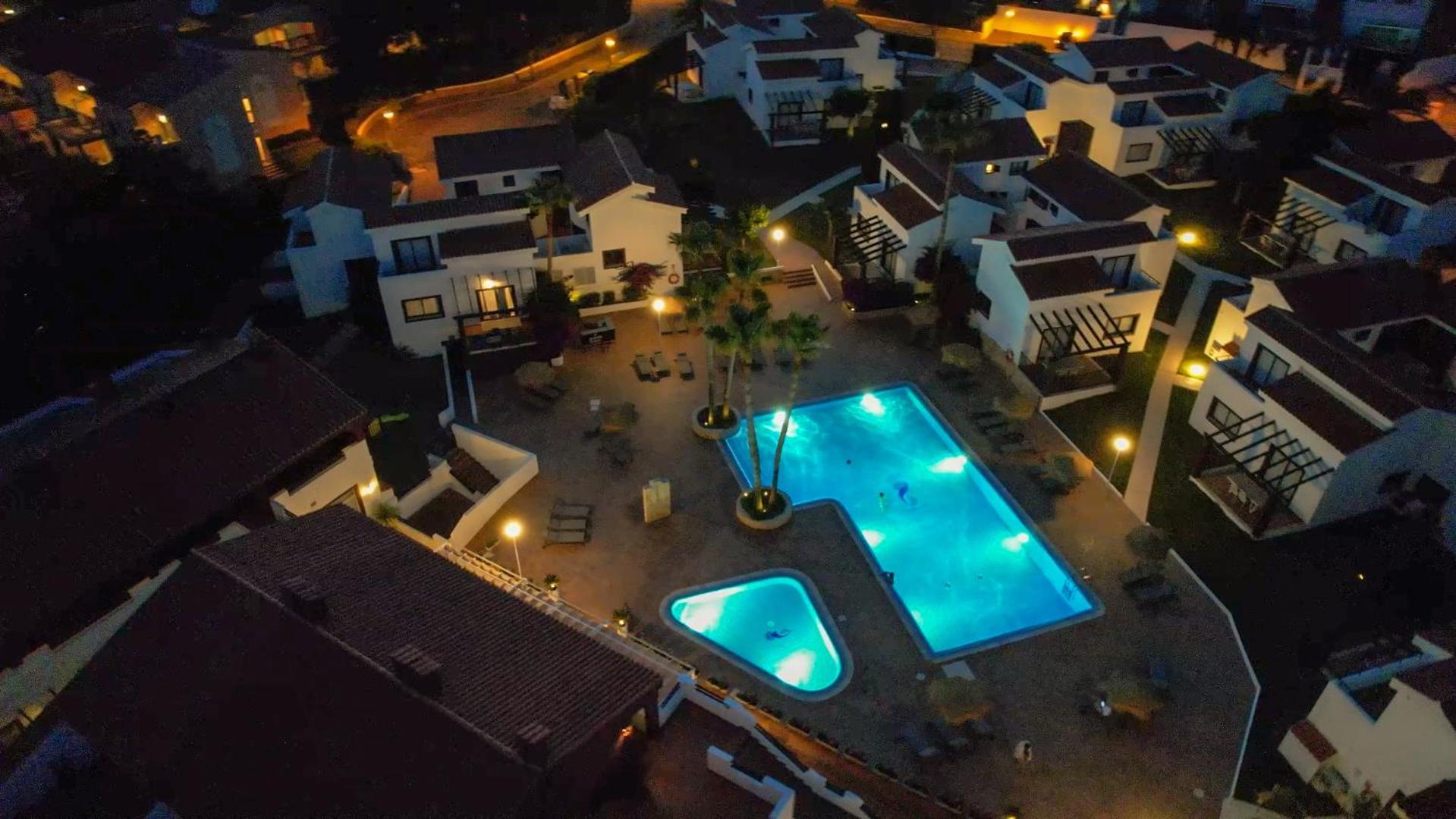Nuramar Aparthotel Cala en Bosch Dış mekan fotoğraf